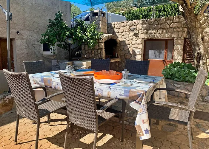 Apartments Santic